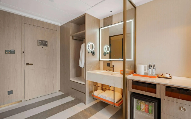 Howard Johnson By Wyndham Life Kunming Guandu Hotel