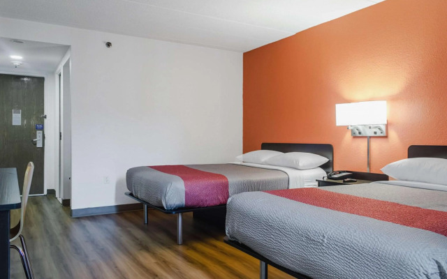 Motel 6 Brockton, MA