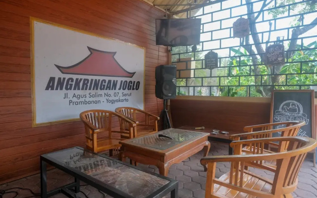 RedDoorz @ Homestay Joglo Ibu Prambanan Yogyakarta