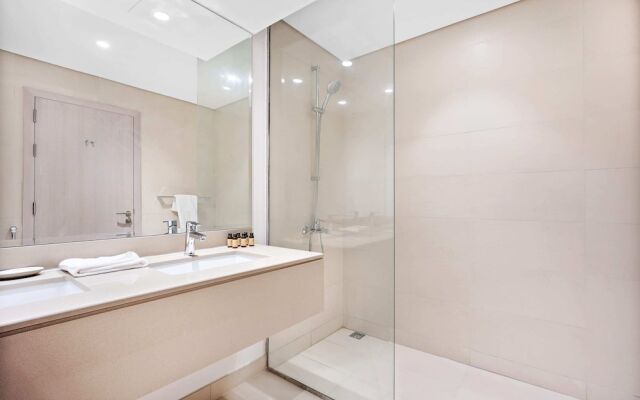 Silkhaus Waters Edge Tower - Yas Island
