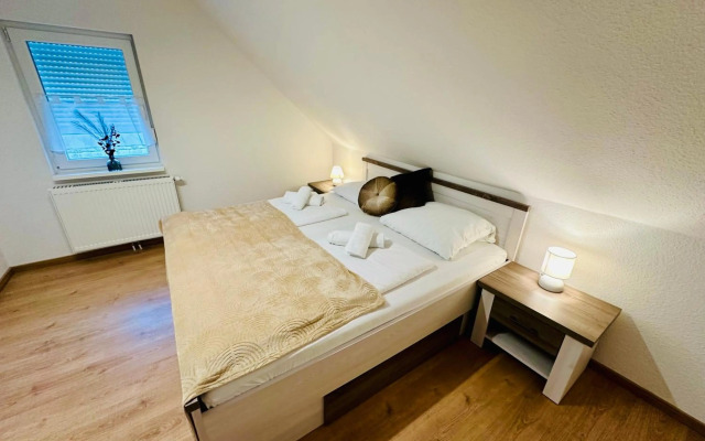 Bezaubernde Fewo Bergahorn mit Wintergarten