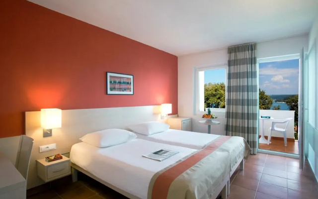Отель Valamar Club Tamaris Hotel