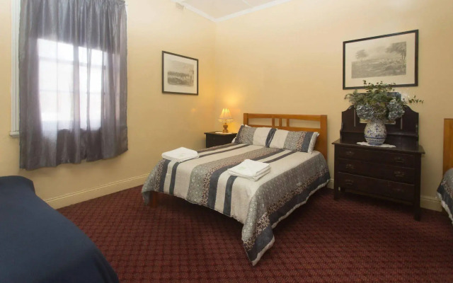 Southern Railway Hotel Goulburn