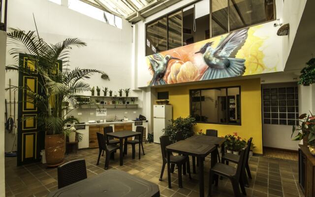 Hostal De La 57 - Hostel