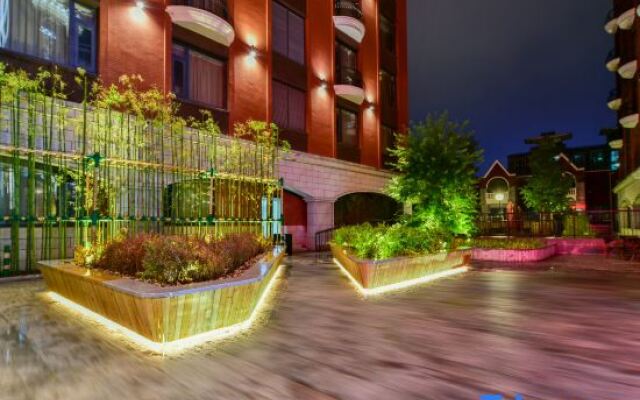 Crystal Orange Beijing International Trade Business District Sihui Hotel