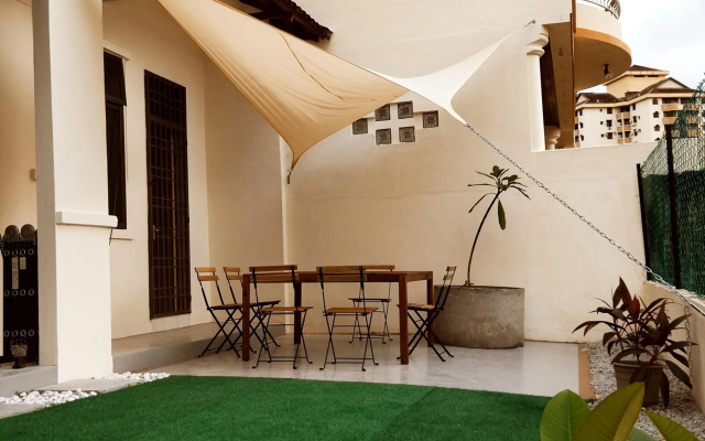 Pinang Beach Cottage @ Ferringhi – Outside – Batu Ferringhi