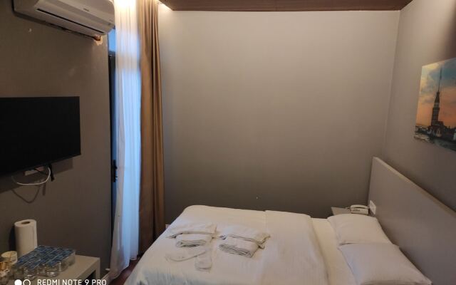 Отель Gokotta Suite