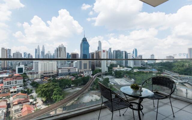 Grand Suite with Sky Pool