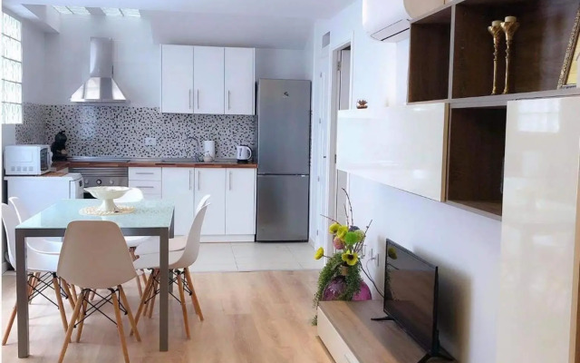 Beautiful 3 Bed Apartment in Los Cristianos Cactus