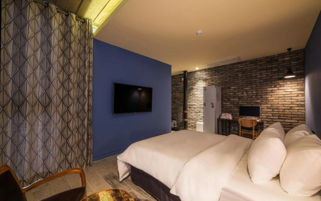 Hotel March