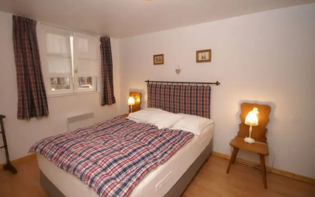 An apartment in a 17th century wine grower?s house.