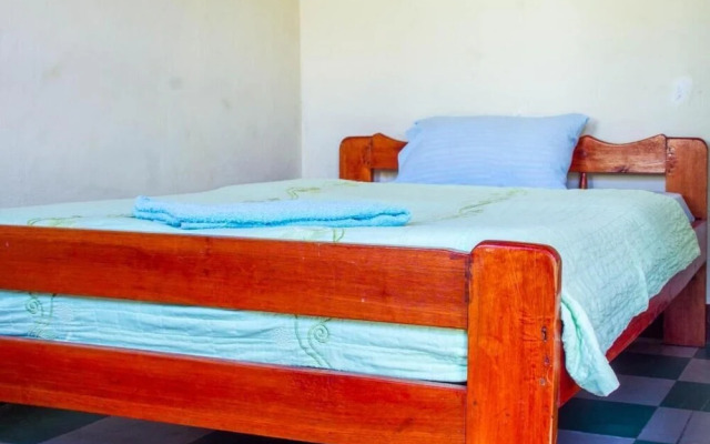 Sabinyo Guest House