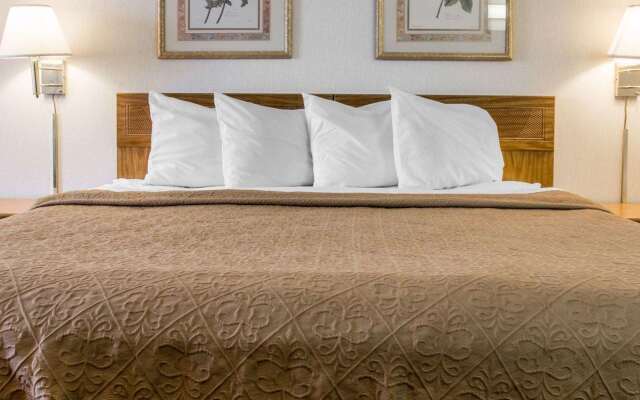 Quality Inn Hudsonville South