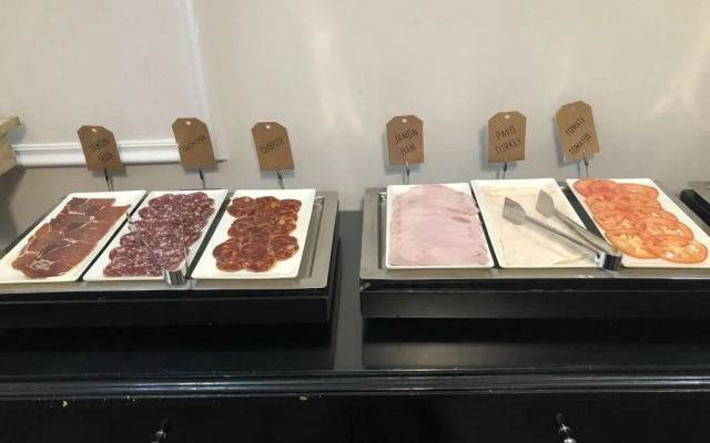 Hotel AACR Monteolivos