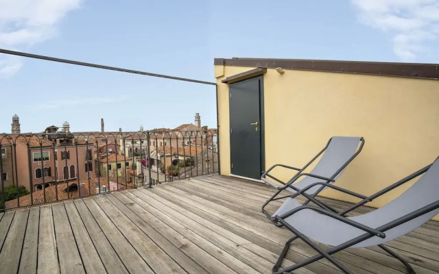 Suite 1241 by Wonderful Italy