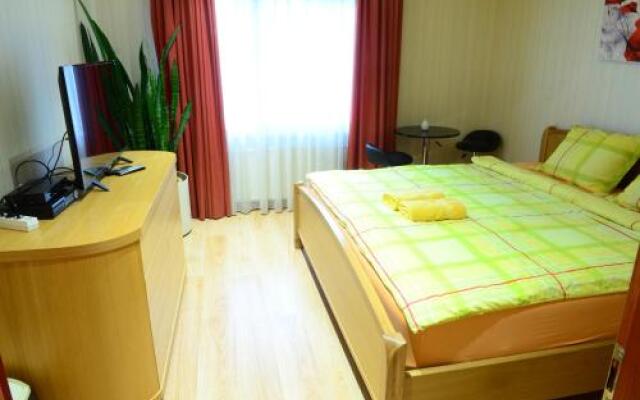 Cat Garden Riga Airport Apartments