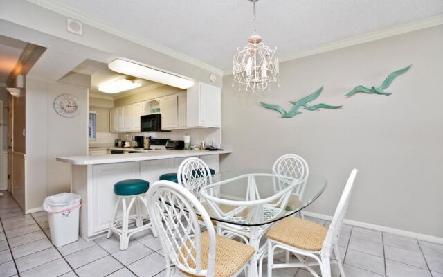 Regency Towers Beach Resort by Panhandle Getaways