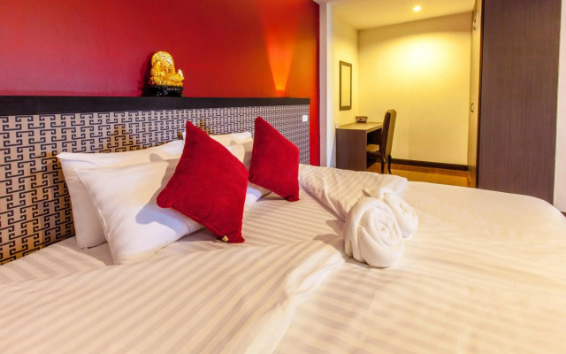Gallery Lake View Hotel