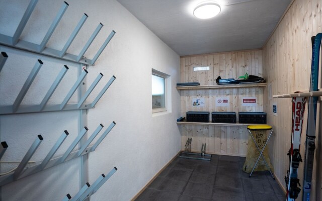 Opulent Holiday Home in Piesendorf with Sauna & Hot Tub