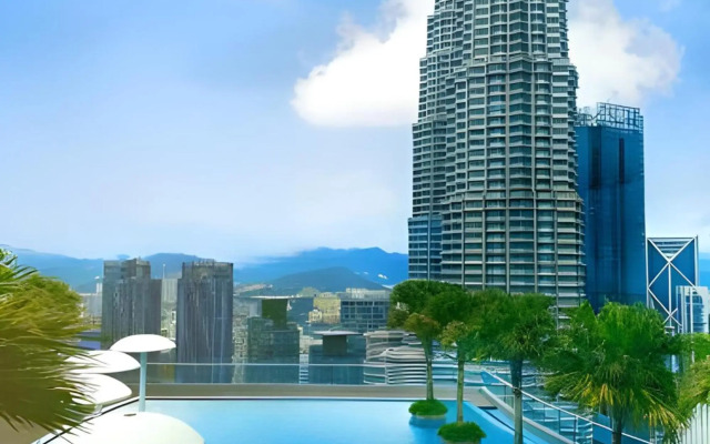 Sky Suites KLCC by Luna Suites