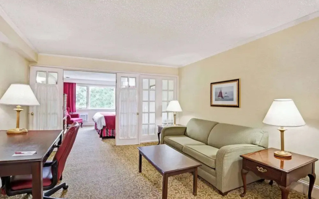 Ramada Seekonk Providence Area
