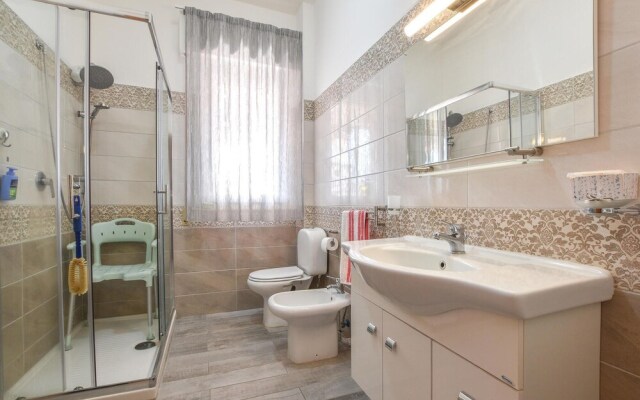 Stunning Apartment in Giarre With Wifi and 2 Bedrooms