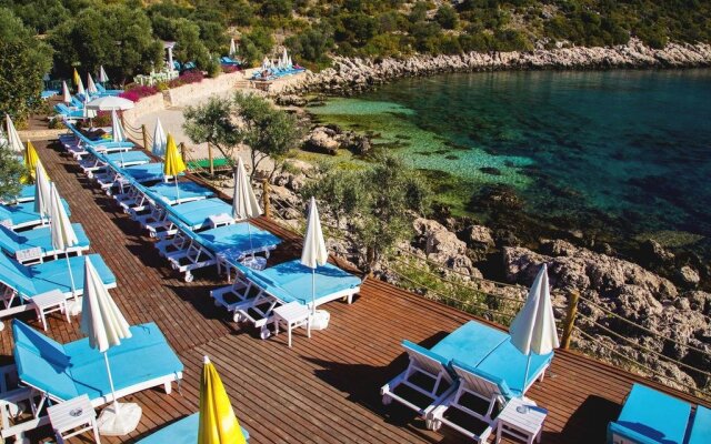 Blanca Beach Hotel