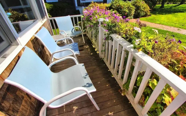 Brant Point Courtyard