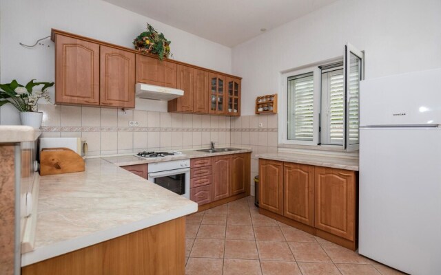 Stunning Home in Makarska With Wifi and 3 Bedrooms