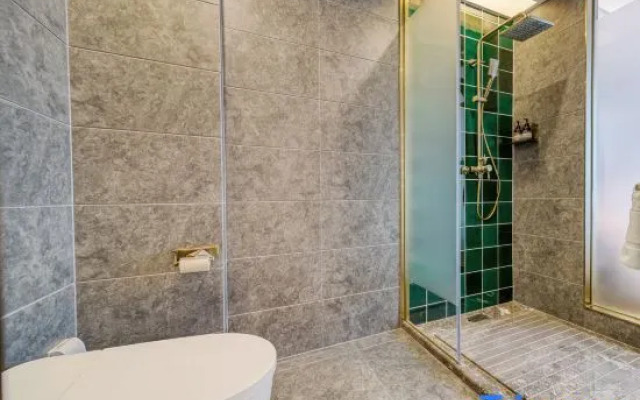 James Joyce Coffetel Hotel (Huizhou Daya Bay)