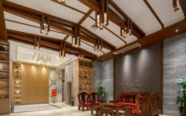 Qian'an International Hotel