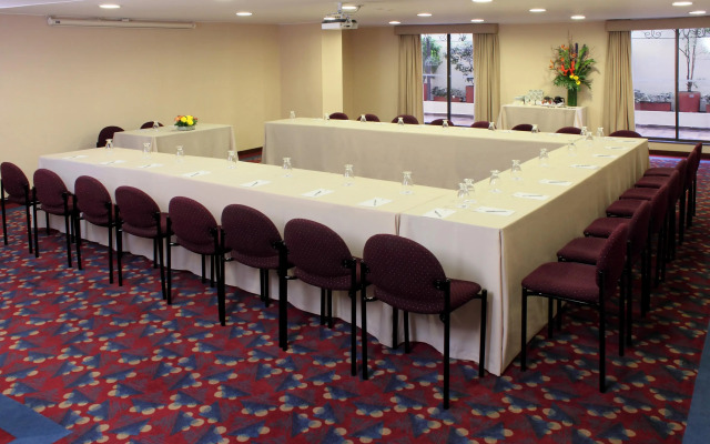 Hotel Estelar Suites Jones
