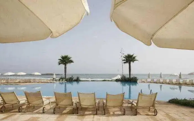 villa pied dans l eau Skhirat plage