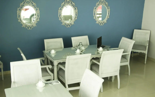 Hotel Checkin El Cortecito Beach