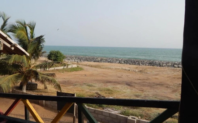 Akomapa Village