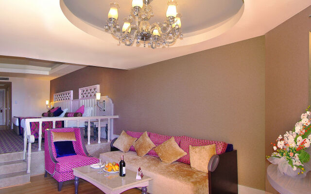 Royal Alhambra Palace – All Inclusive