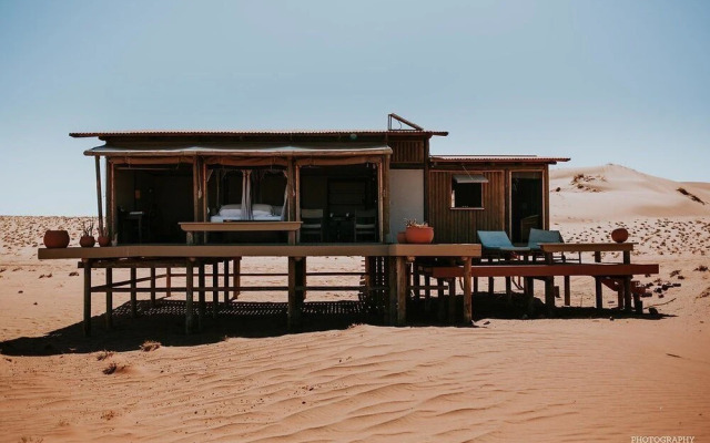 Dune Camp