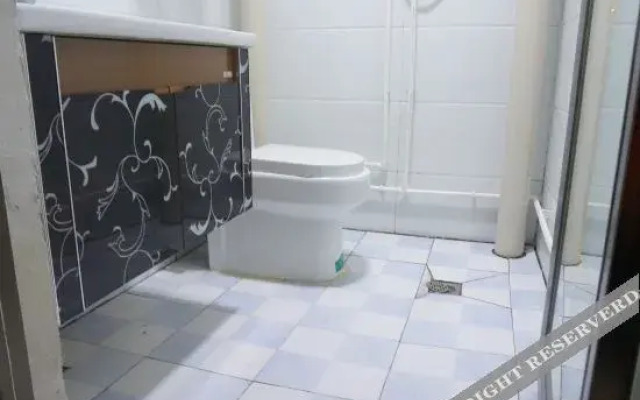 Xinzheng Aegean Express Hotel (Xias College)