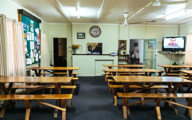 Broken Hill Tourist Lodge