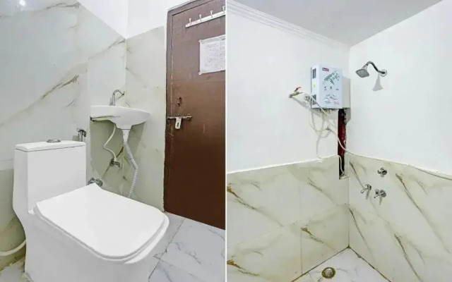 Hotel Signature View by Oyo Rooms