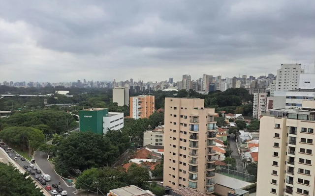 Get a Flat 1302 Bienal Ibira SP