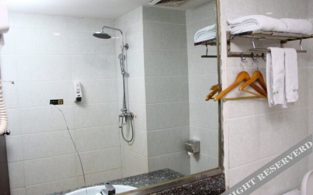 Yinxin Premium Hotel (Dongguan Chang'an Vanke Plaza)