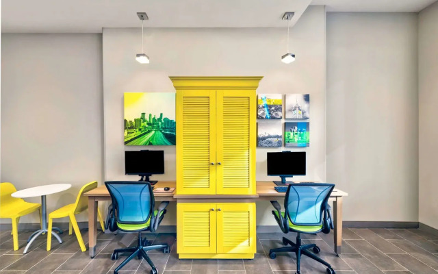 Home2 Suites by Hilton Minneapolis Downtown, MN