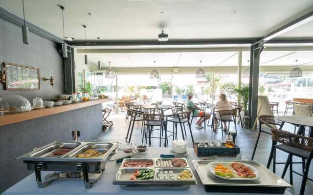 Makris Yialos Apartments