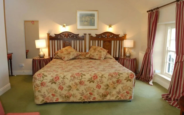 Londonderry Arms Hotel