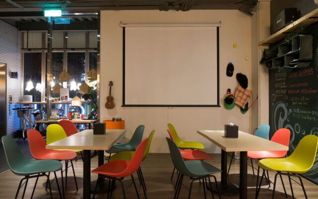 Light Hostel Hualien