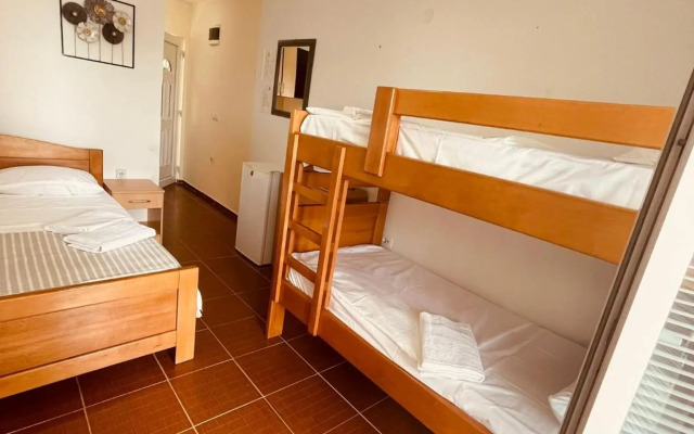 Sea House Apartments