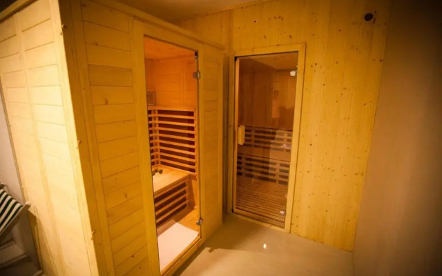 Ezüsthíd Hotel - фото 5