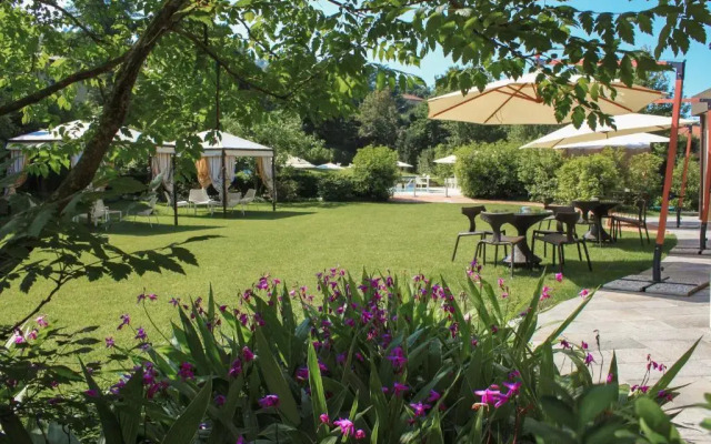 Red's Redaelli Hotel