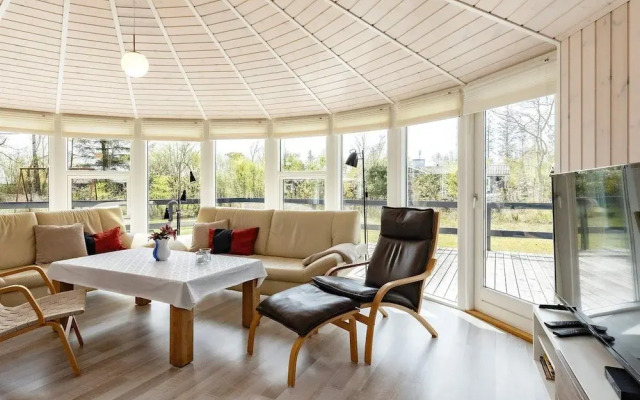 4 Star Holiday Home in Hals